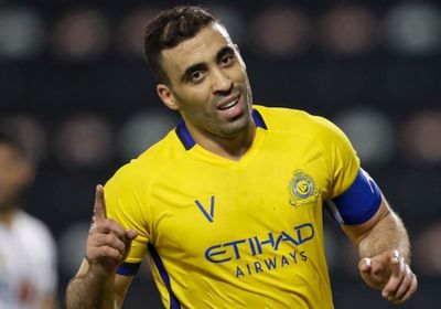  النصر ينفي انتقال حمدالله للاتحاد ويهدد بإجراءات قانونية