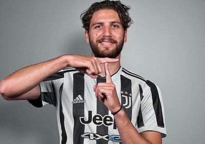 رسميا.. لوكاتيلي في يوفنتوس لمدة موسمين مجانا