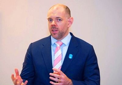 السفير البريطاني: ملتزمون بمساعدة ضحايا الأزمة الإنسانية