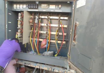 محول كهرباء بديل في محطة التأمينات بصيرة