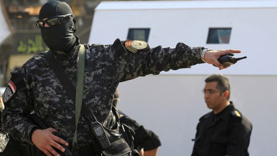 الأمن المصري يلاحق شابًا تسبب في حروق بالغة لـ3 فتيات