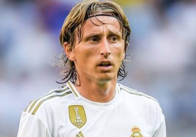  إصابة مودريتش تترك ريال مدريد دون "خط وسط"