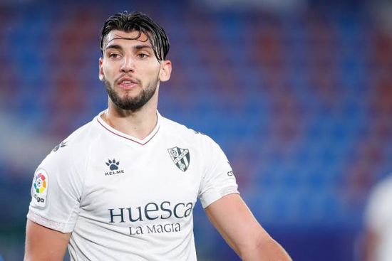  إشبيلية يضم الأولمبي الإسباني رافا مير حتى 2027