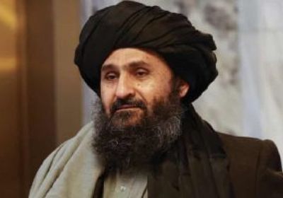 قادمًا من قطر.. رئيس مكتب طالبان السياسي يعود إلى أفغانستان
