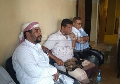 "انتقالي خنفر" ينحاز إلى مطالب المعلمين الجنوبيين