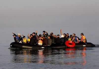 إنقاذ 100 مهاجر أثناء عبورهم القنال الإنجليزي