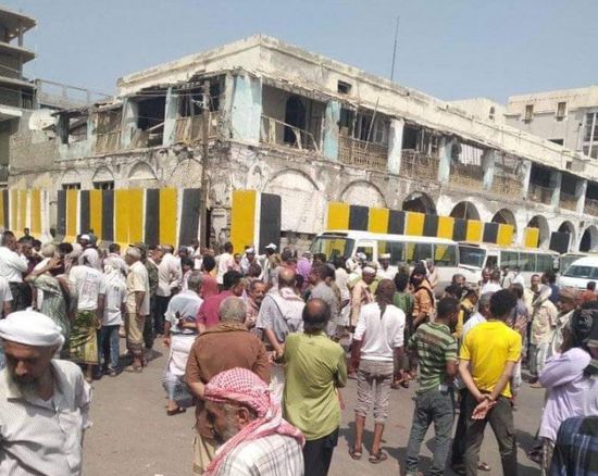 عسكريون وأمنيون جنوبيون يطالبون الشرعية بصرف الرواتب