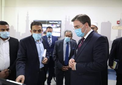 وزير خارجية صربيا يزور مرصد الأزهر (صور)