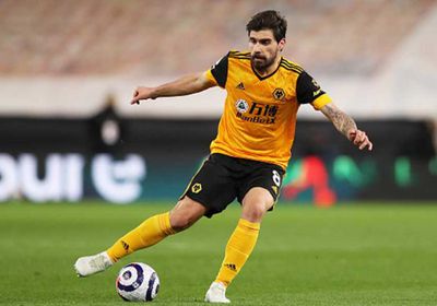  "توك سبورت": اليونايتد يتفق على ضم نيفيز بـ35 مليون إسترليني