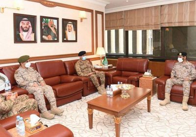 السعودية وباكستان تبحثان تطوير علاقات التعاون العسكري