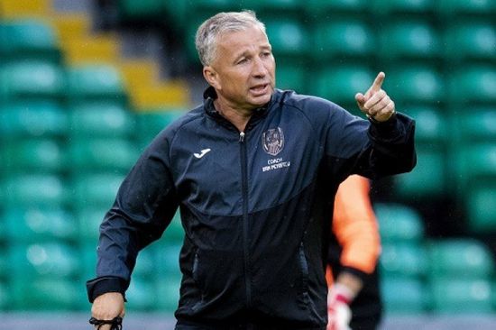 بـ1.5مليون يورو سنويًا.. اتحاد جدة يفاوض الروماني بترسكو