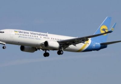  توجهت إلى إيران.. اختطاف طائرة إجلاء من أفغانستان