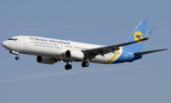  توجهت إلى إيران.. اختطاف طائرة إجلاء من أفغانستان