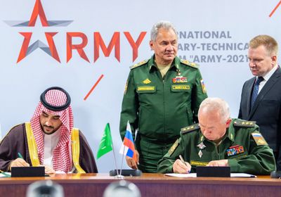 السعودية توقع اتفاقية تعاون عسكري مع روسيا