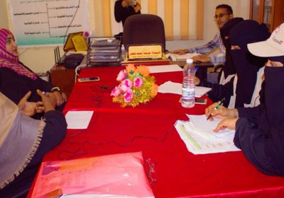 "أرضية مشتركة" تطالب "تنفيذي أبين" بتعيين قيادات نسائية