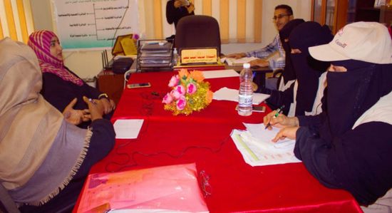 "أرضية مشتركة" تطالب "تنفيذي أبين" بتعيين قيادات نسائية