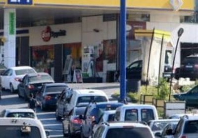 الشرطة اللبنانية تحذر من بيع البنزين في جالونات
