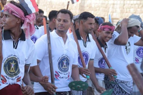 علم الجنوب يتصدر الاحتفال السنوي للشحر