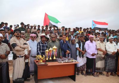 الهلال يرفع كأس بطولة الشيخ زايد الخامسة بسقطرى