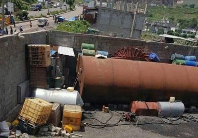 السوق السوداء للمحروقات تغزو شوارع جبلة بإب