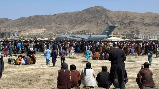 أمريكا تنفي سيطرة طالبان على عمليات تشغيل مطار كابول