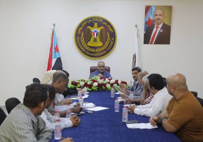 "بحثية الانتقالي" تتفق على تبني مؤتمرات وورش علمية