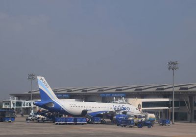 سريلانكا تعيد فتح الحدود مع الهند وتستأنف رحلات الطيران