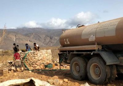 إمدادات مائية لقرى غرب سقطرى من "خليفة الإنسانية"