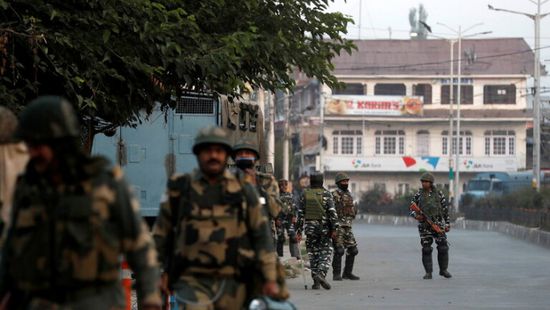 الهند.. إغلاق كشمير بعد وفاة زعيم كبير