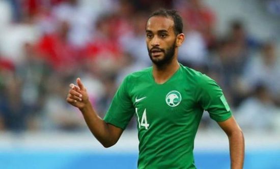 الإصابة تبكي عطيف نجم السعودية في لقاء فيتنام