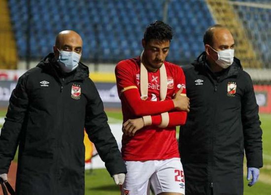 الأهلي يرفض التدخل الجراحي لعلاج أكرم توفيق