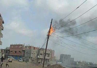 احتراق عمود كهرباء في الممدارة