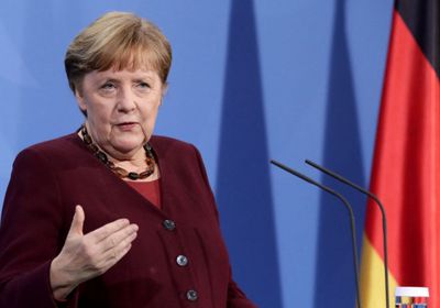 ميركل تدعو إلى حوار مع طالبان لإجلاء المزيد من أفغانستان