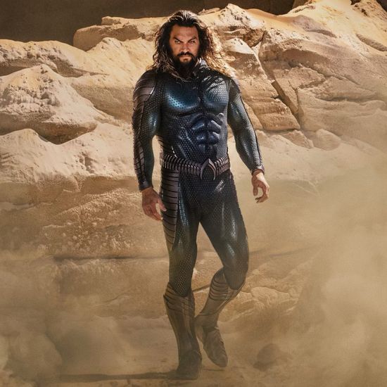 أول صور لـ جايسون موموا من كواليس Aquaman 2