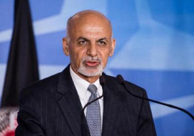  الرئيس الأفغاني السابق يعتذر للشعب عن مغادرته البلاد