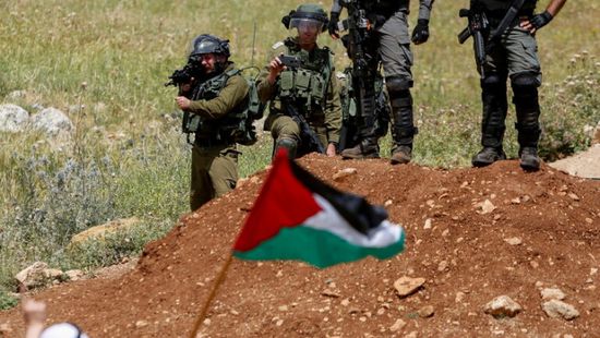 مواجهات بين فلسطينيين والاحتلال عقب اقتحام الأقصى