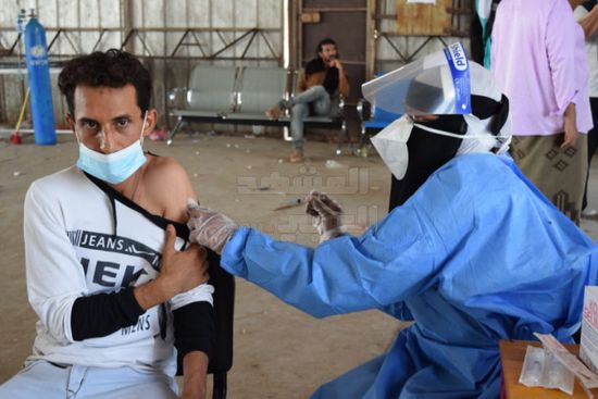 تحصين 9750 مستفيدًا ضد فيروس كورونا بلحج