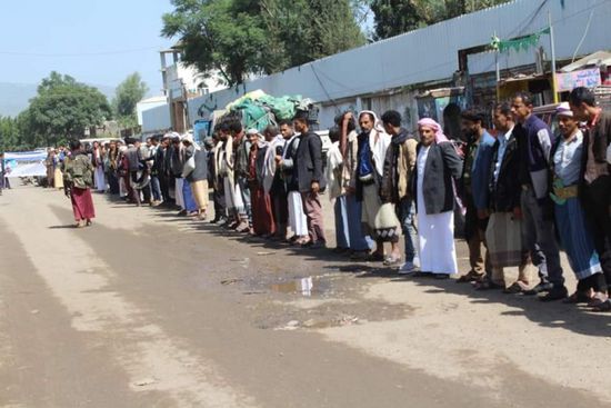 أهالي إب يطالبون بالقصاص للطفلين رعد وهنادي