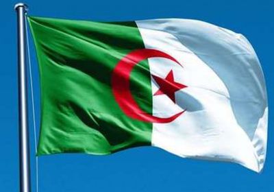 مصرع وإصابة 24 شخصًا في حادث تصادم بالجزائر