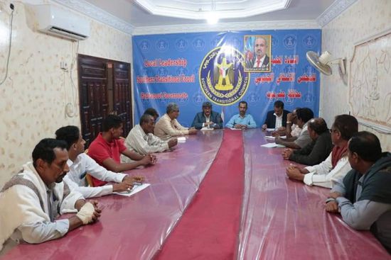 "انتقالي حضرموت" يناقش سبل الارتقاء بالأداء التنظيمي