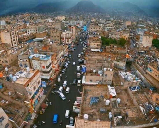 بالاعتقال والتهديد.. مساومات إخوانية لمتعهد ضريبة القات في تعز