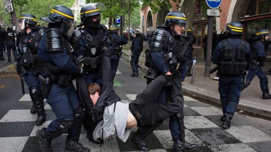  العفو الدولية تدين عنف الشرطة الفرنسية ضد المتظاهرين
