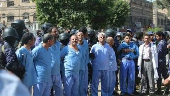مليشيا الحوثي تعدم 9 أشخاص بعد محاكمة جائرة
