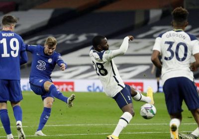 تشيلسي يكتسح توتنهام بثلاثية ويشارك في الصدارة