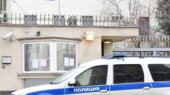 سيارة تدهس شرطيين إسرائيليين في مستوطنة نهاريا