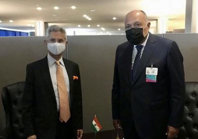  وزير الخارجية المصري يبحث مع نظيره الهندي القضايا المشتركة