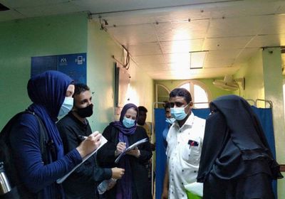 وفد إغاثي يطلع على احتياجات مستشفى ابن خلدون بلحج