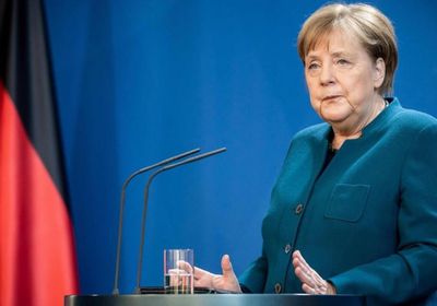 لبنان: ميركل تهنئ ميقاتي على ثقة البرلمان في حكومته