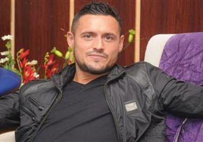 زياني يصل الجزائر لقيادة شبيبة القبائل