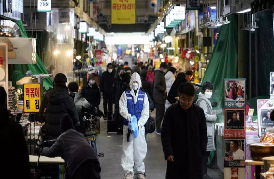 كوريا الجنوبية: 7 وفيات و2434 إصابة جديدة بكورونا